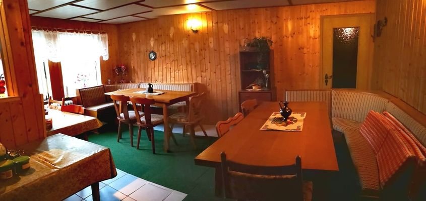 Partyraum mit Theke
