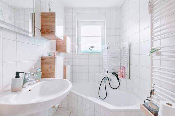 Wannenbad Ergeschoss