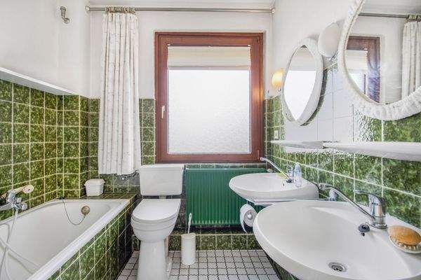 Badezimmer im Obergeschoss