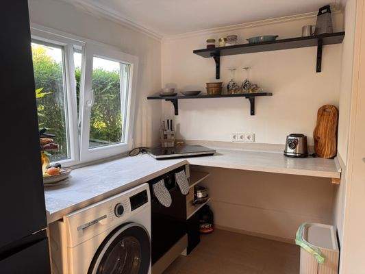 313fa90b-e2c2-4208-838a-2fd50ab768d8