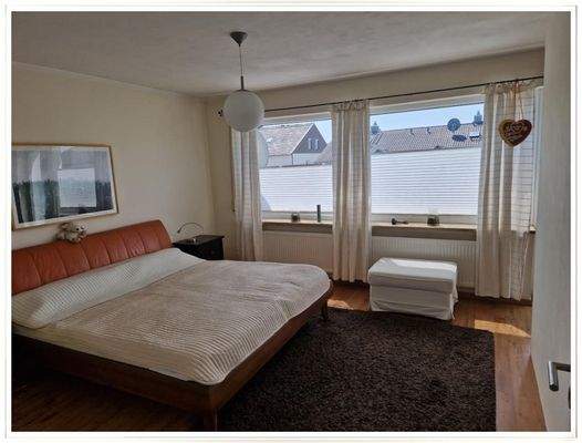 Schlafzi m. Balkon u. Ankleide