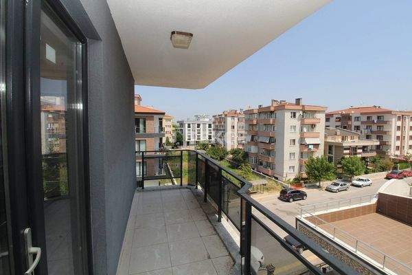 Real Estate Close to the Beach and All Amenities in Yalova