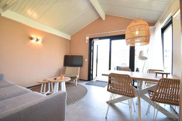 Ferienhaus-zu-verkaufen-Lakeside-Resort-Brielle 021