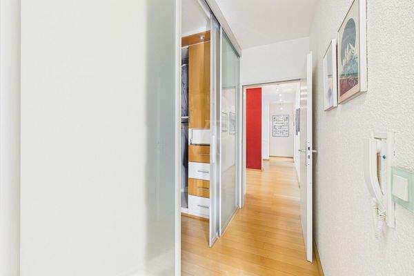 begehbarer Kleiderschrank