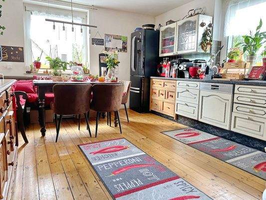 Die großzügige Wohnküche