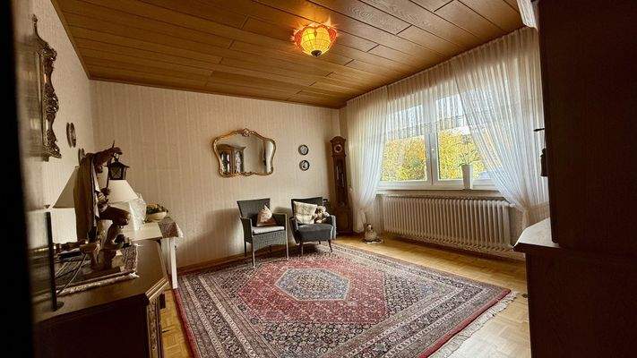 EG: Kinderzimmer/Büro