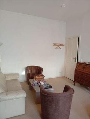 Wohn-Schlafzimmer, Blick vom Fenster.jpg