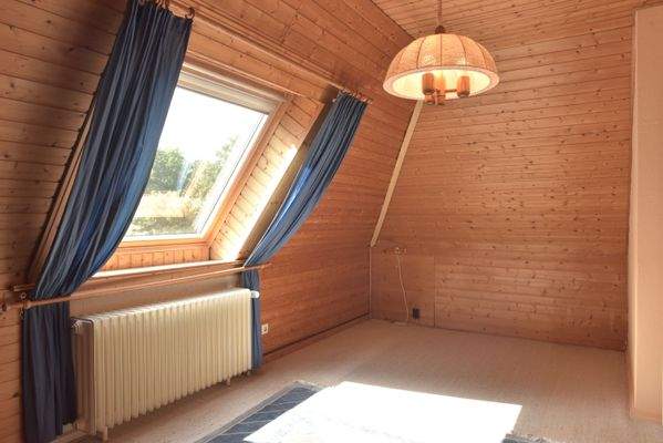 Kinderzimmer / Büro OG OST