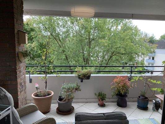 Balkon uneinsehbar mit Grünblick