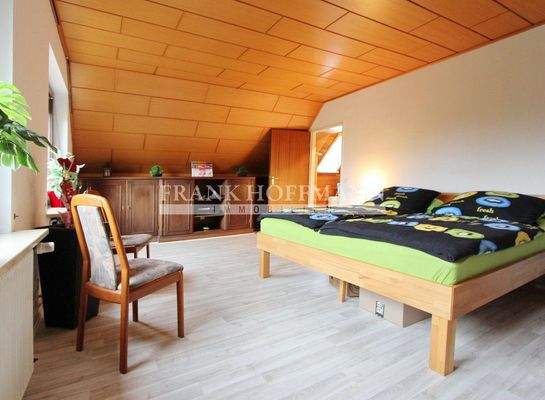 Raum II im Dachgeschoss II