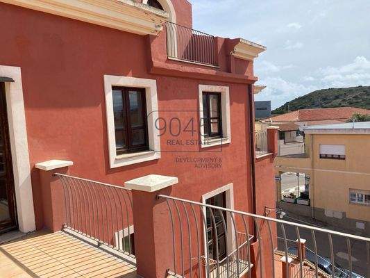 Penthouse mit Panoramaterrasse und atemberaubendem Meerblick in Golfo Aranci 