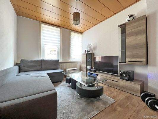 OG Wohnung links Wohn-und Schlafzimmer