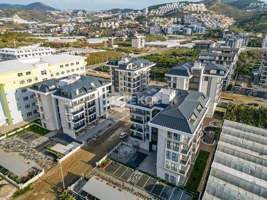 Properties with Beautiful Views 350 m from the Sea in Alanya