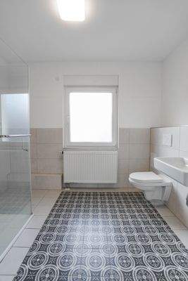 Tageslicht-Duschbad, OG