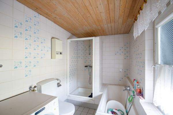 08 - Bad Erdgeschoss.jpg