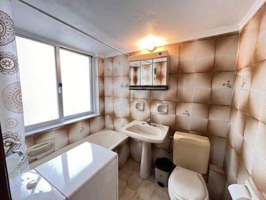 Kreta, Chania-Nea Chora: 2-Zimmer-Wohnung mit Balkon in der Nähe des Stadtzentrums zu verkaufen