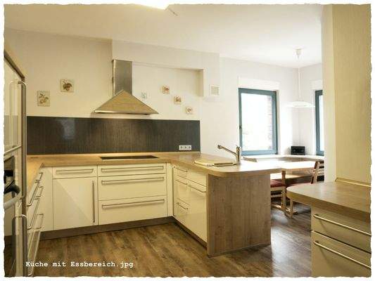 Küche mit Essbereich