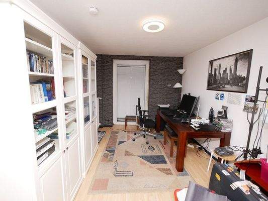 Kinder-/Arbeitszimmer