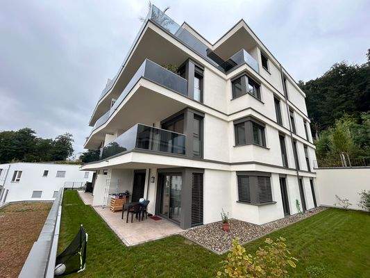 Modernes Mehrfamilienhaus