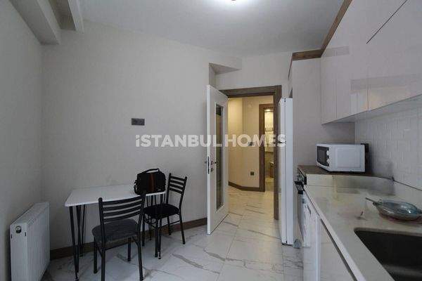 2-Bedroom Flat in a Complex with Pool and Gym in İstanbul Silivri