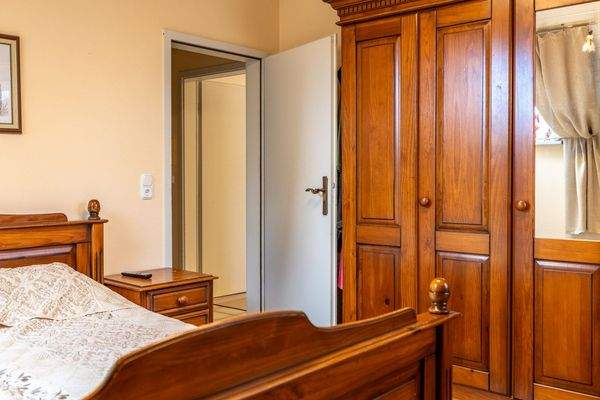 Großzügiges Wohnhaus mit Garten, Wintergarten & PV – ruhig gelegenes Raumwunder