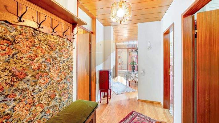 wohnung-baden-baden-eingangsbereich-wolf-immobilien