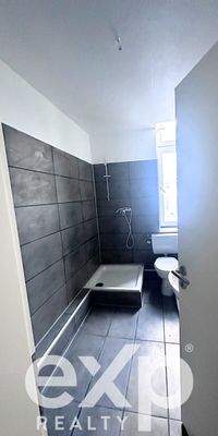 77397158-df91-4552-aec0-e95e5225afac