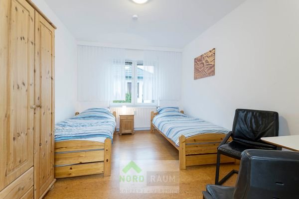 Zimmer 7 EG links