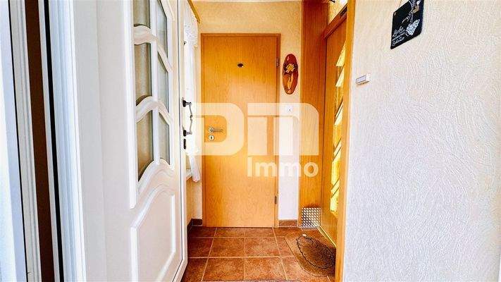 EG Haupteingang Windfang