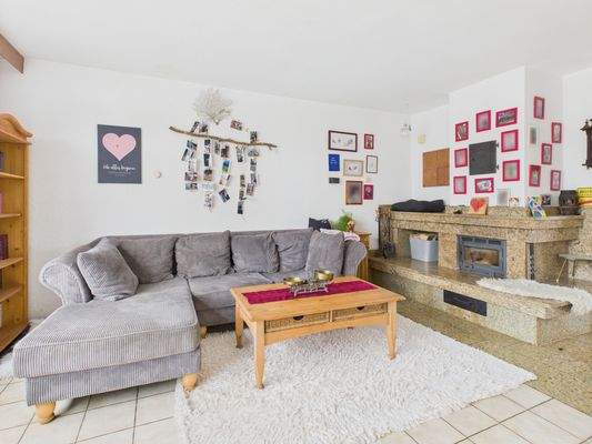 CAM01223G0-PR0176-STILL033