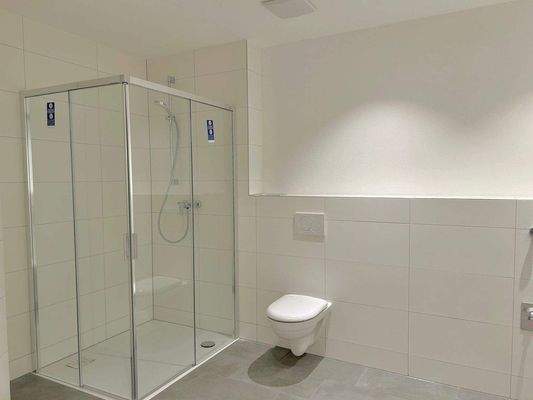 Badezimmer Ansicht 1