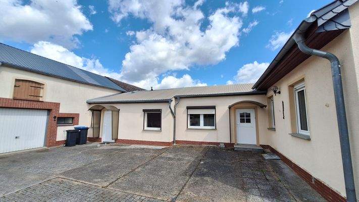 Hofansicht - Eingangsbereich