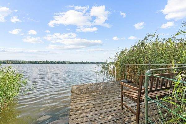 Plattform am Ende des Stegs