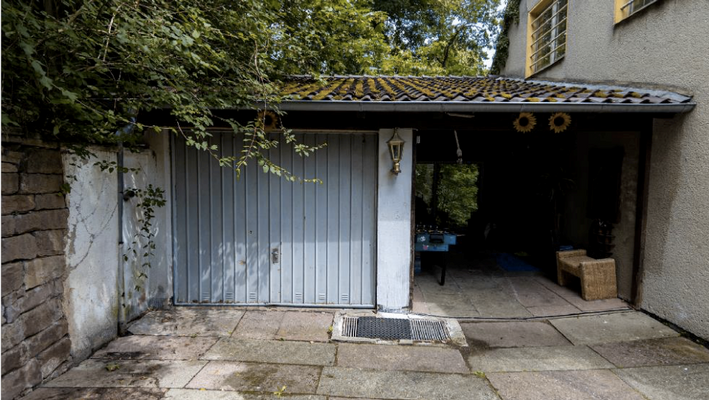 Garage / Eingangsbereich