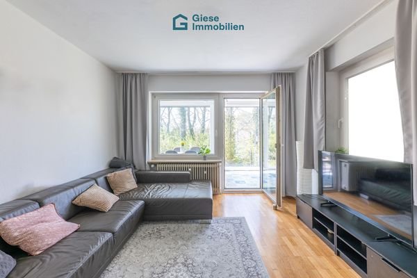 Wohnzimmer möbliert