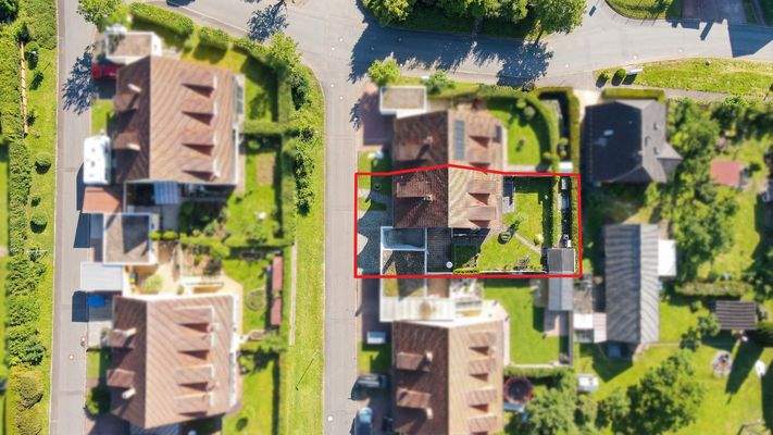 Blick auf die Immobilie aus der Vogelperspektive
