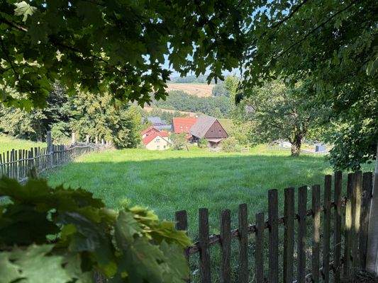 Blick auf das Grundstück