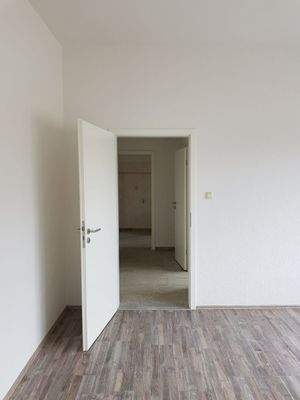 WE 1.OG mitte zur Straße - nach Sanierung