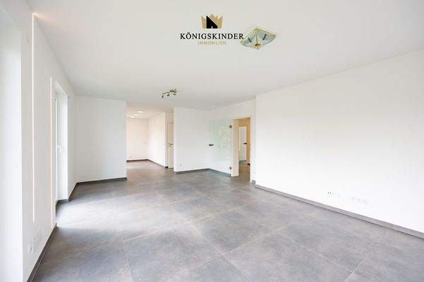 ...das große Ess-und Wohnzimmer mit Blick...