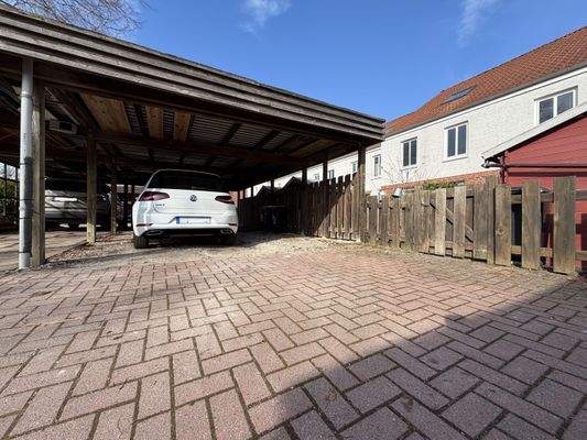 Carport / Stellplatz