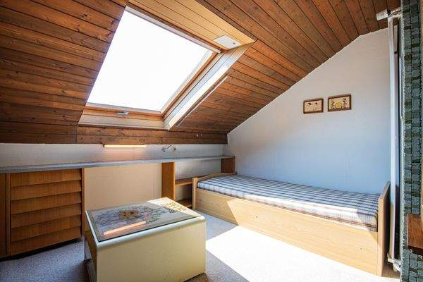 Kinder-/Gästezimmer