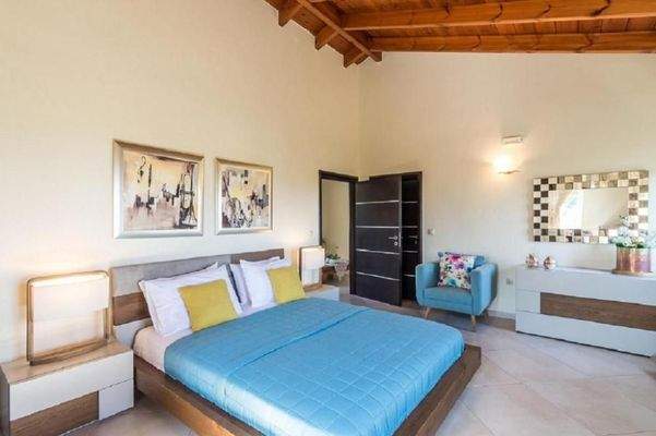 Kreta, Agia Marina: Luxuriöse Steinvilla mit Meer- und Sonnenuntergangsblick zu verkaufen