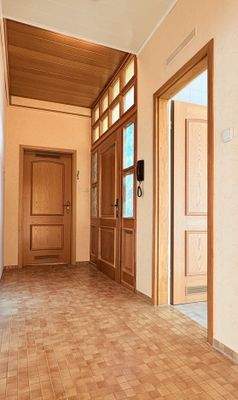 Flur mit Wohnungseingang