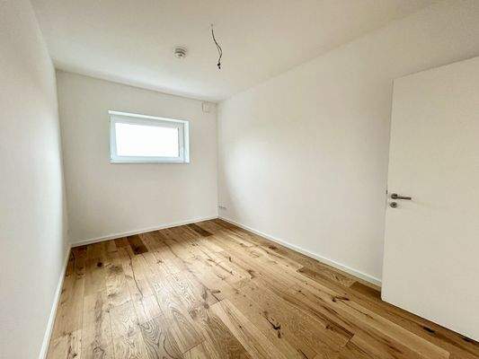 Schlafzimmer 2 (Beispielwhg m. gleicher Ausstattung und Grundriss)