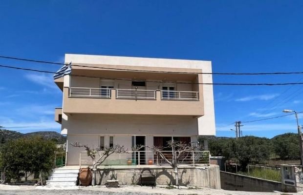 Kreta, Kritsa: Freistehendes 2-stöckiges Haus mit 