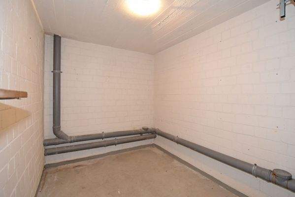 geräumiger Kellerraum