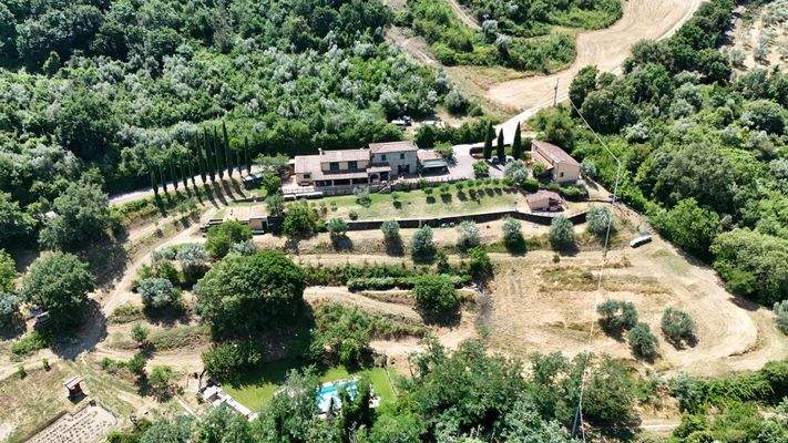 Anwesen mitSwimmingpool