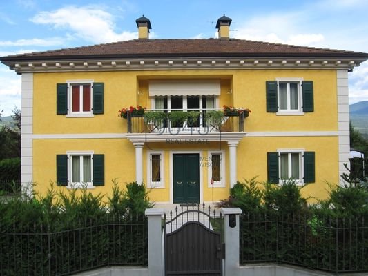 Prächtige Villa im Neoklassizismus in Ville d’Anaunia - Trentino / Südtirol