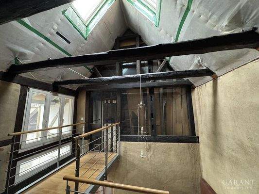 D3B163AA-27F8-4B7E-899E-953F072EF86F 1 105 c