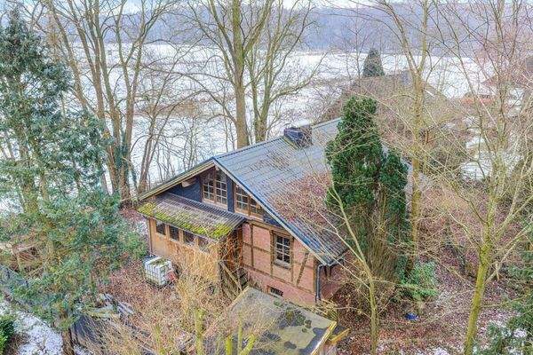 Drohnenfoto Frontansicht